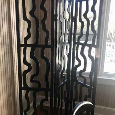 screen $189
54 X 72"