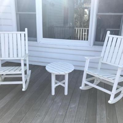2 rockers and a table $129