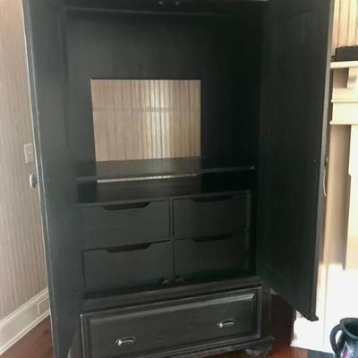 Eddie Bauer by Lane armoire $189
44 X 26 X 80"