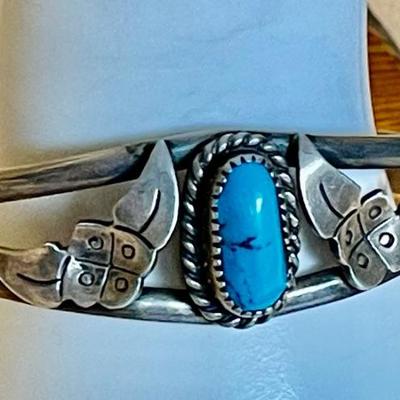 Vintage Sterling Silver Navajo Turquoise - Flower & Leaf Cuff Bracelet - Total Weight 29.44 Grans 