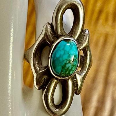 Vintage Native American Sterling Silver & Turquoise Sandcast Ring Signed M T Size 5- Total Weight 8.73 Grams