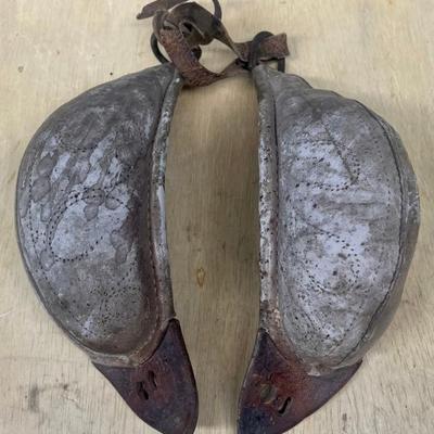 Vintage Pair Of Leather Saddle Clark's Bucking Rolls 1901