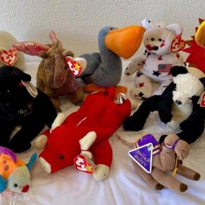 Beanie Babies - Scorch The Dragon - Pelican - Bears - Polar Bear - Koala - Fish 