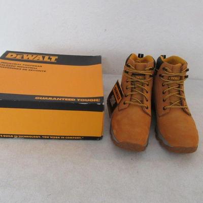 DeWalt Halogen Steel Toe Boots with Padded Collar & Anti-Microbial Moisture Wicking Liner - Size 8½M - New in Box