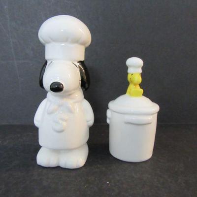 Vintage 1966 Peanuts Snoopy & Woodstock Salt & Pepper Shakers