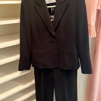 ANNE KLIEN SUIT
WOOL CREPE