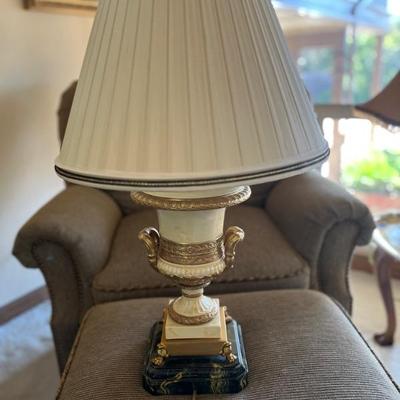 URN LAMP