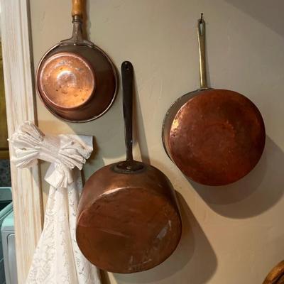 VINTAGE COPPER POTS