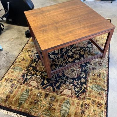 TEAK TABLE
AREA RUG