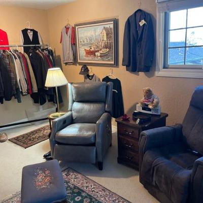 NEW LEATHER RECLINER