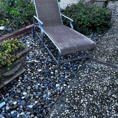 LOUNGE CHAIR(2)