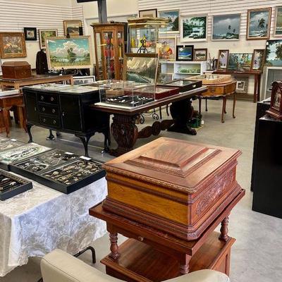 Estate sale photo