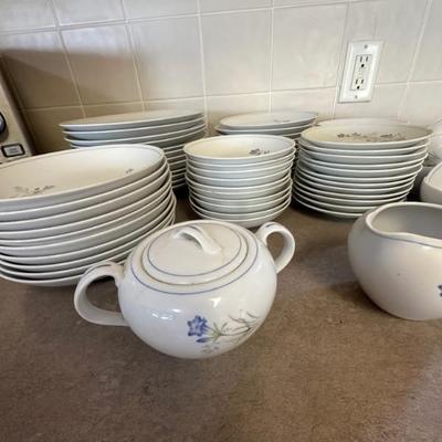 Valmont Saxony China Set