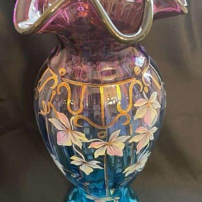 Fenton 2000 Mulberry Butterflies & Falling Leaves Vase