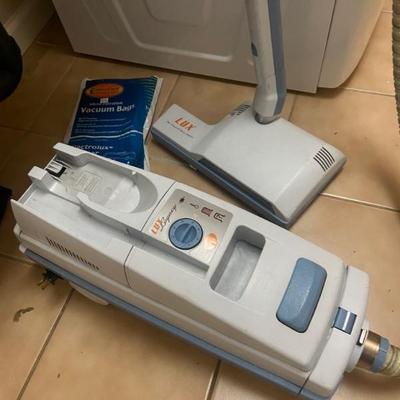 Electro Lux Cannister Vacuum