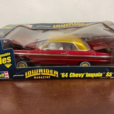 RARE - LOWRIDER REVELL 1964 IMPALA SS