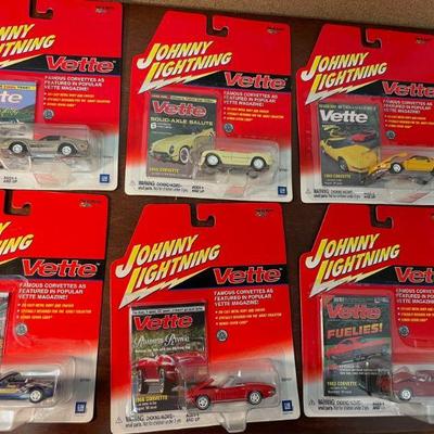 JOHNNY LIGHTNING
