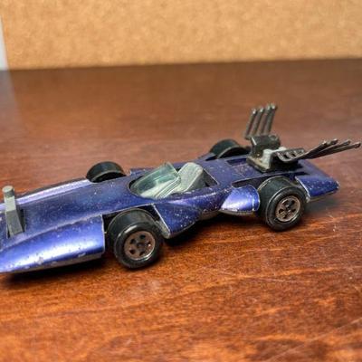 JOHNNY LIGHTNING TOPPER