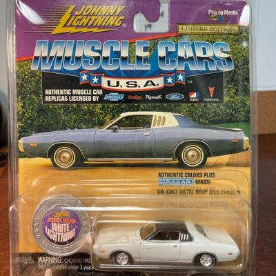 JOHNNY LIGHTNING