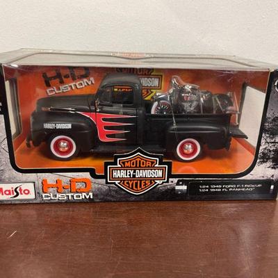 HARLEY DAVIDSON 48 TRUCK & BIKE