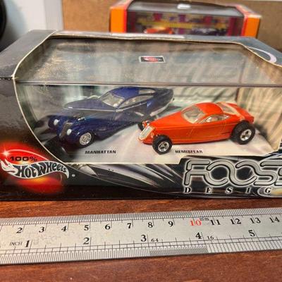 HOT WHEELS