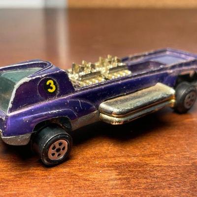JOHNNY LIGHTNING TOPPER