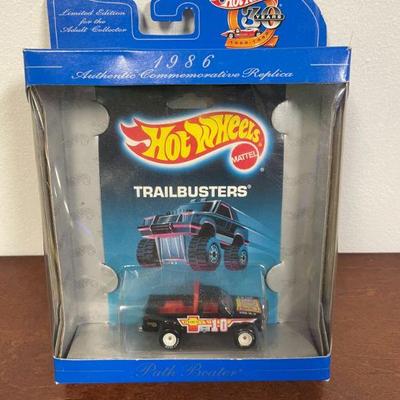 HOT WHEELS