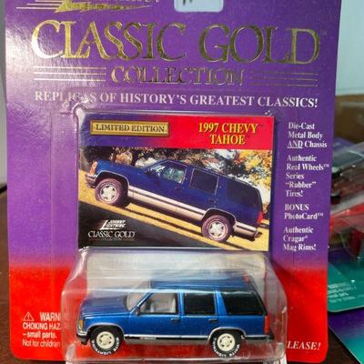 JOHNNY LIGHTNING