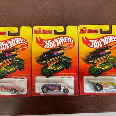 HOT WHEELS