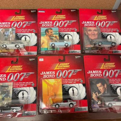 COMPLETE SET 6 JOHNNY LIGHTNING 007