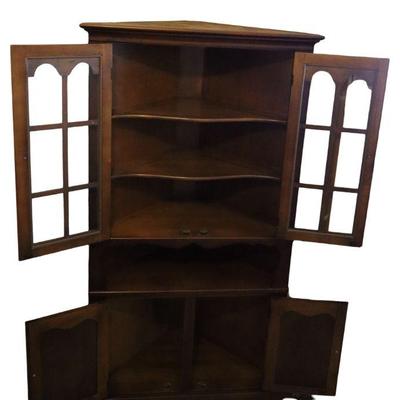 Corner Hutch
