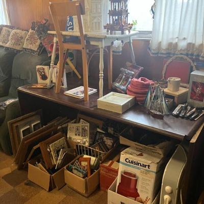 Estate sale photo