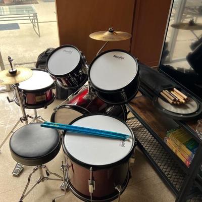 KID'S DRUM SET
