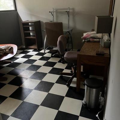 THIS BACK OFFICE HAS DESKS, TABLES & FIXTURES FOR SALE1
