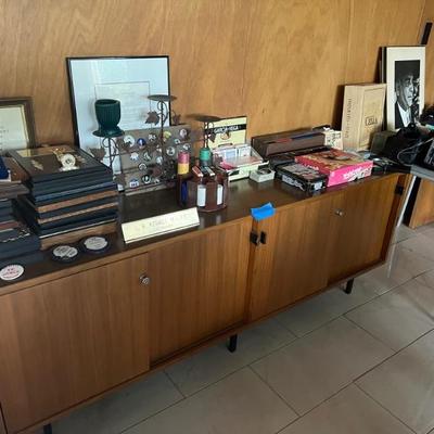 credenza MCM
