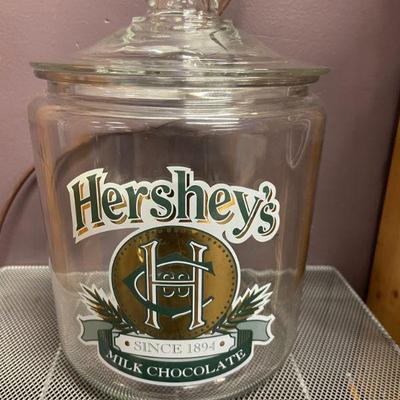 HERSHEY GLASS COUNTERTOP JAR