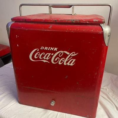 COKE COOLER WITH TRAY