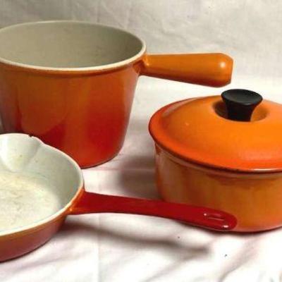 Vintage le creuset and descoware flame5