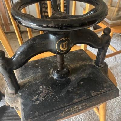 Estate sale photo
