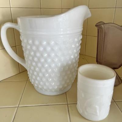 https://ctbids.com/estate-sale/34519/item/3866199/Anchor-Hocking-Hobnail-White-Milk-Glass-Bryce-Brothers-Crystal-Glass