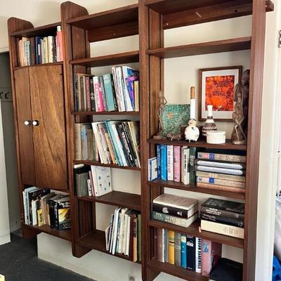 https://ctbids.com/estate-sale/34519/item/3869298/MCM-Floating-Bookshelves-Set-Of-4