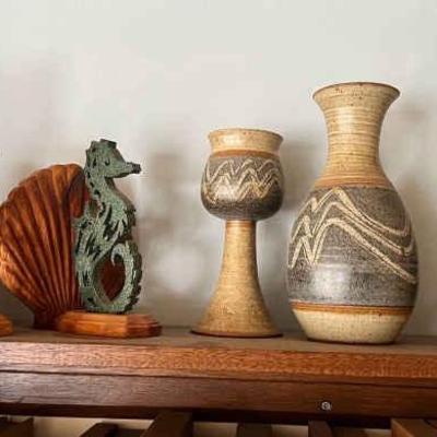 https://ctbids.com/estate-sale/34519/item/3866192/Seahorse-Bookends-Stoneware-Pottery