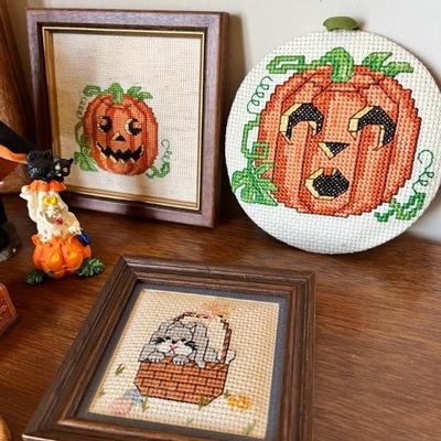 https://ctbids.com/estate-sale/34519/item/3869336/vintage-Telco-Motion-ettes-Halloween-Witch-from-1989-Hand-Needlepoint-Pictures-In-Frames