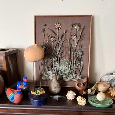 https://ctbids.com/estate-sale/34519/item/3870222/Fun-Lot-Of-Animal-Themed-Items