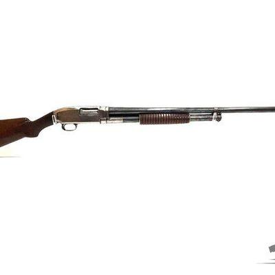 #925 • Winchester 12 12ga Pump Action Shotgun
