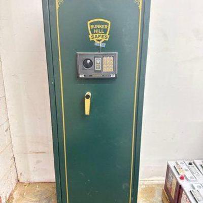 #20 • Bunker Hill Safes Executive Digital Safe
