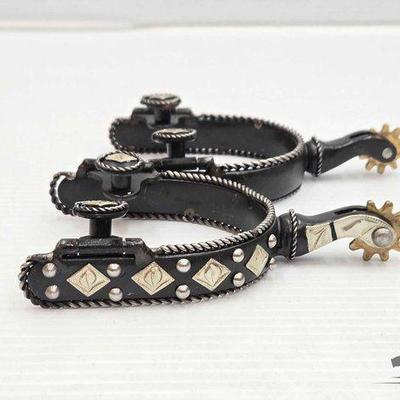 #5400 • NEW!!! Showman Black Steel Spurs with Silver Rope Border & Engraved Diamond Accents
