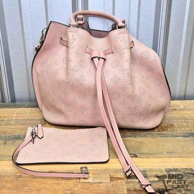 #108 • NOT-AUTHENTICATED!!! Louie Vuitton Mahina Leather Girolata Bag & Coin Purse
