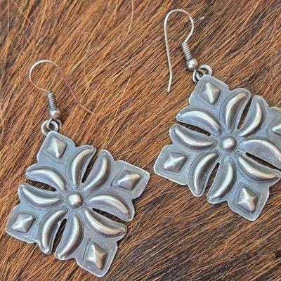 #1352 • Native American Sterling Silver Dangle Earrings
