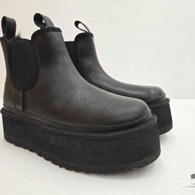 #2032 • NEW!!! Ugg Neumel Platform Chelsea Boots
